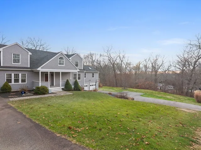 $939,900 | 5 Fletcher Drive, Westerly, RI 02891