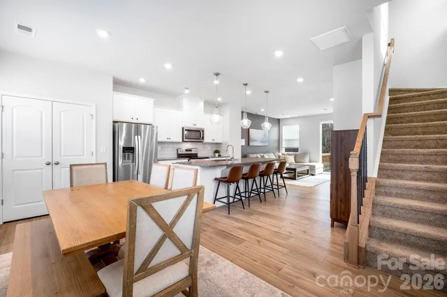 $345,000 | 1230 Keydet Drive, Unit 31, Charlotte, NC 28216