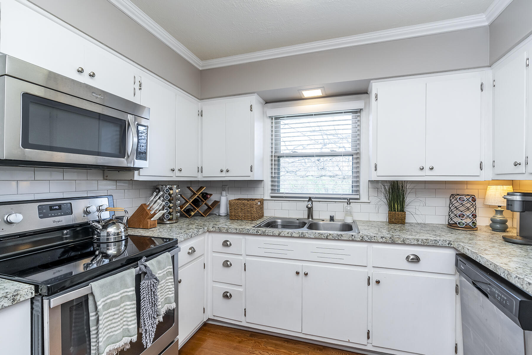 1004 Castleton Way Lexington, KY 40517 - Photo 13 of 35 1004castleton13
