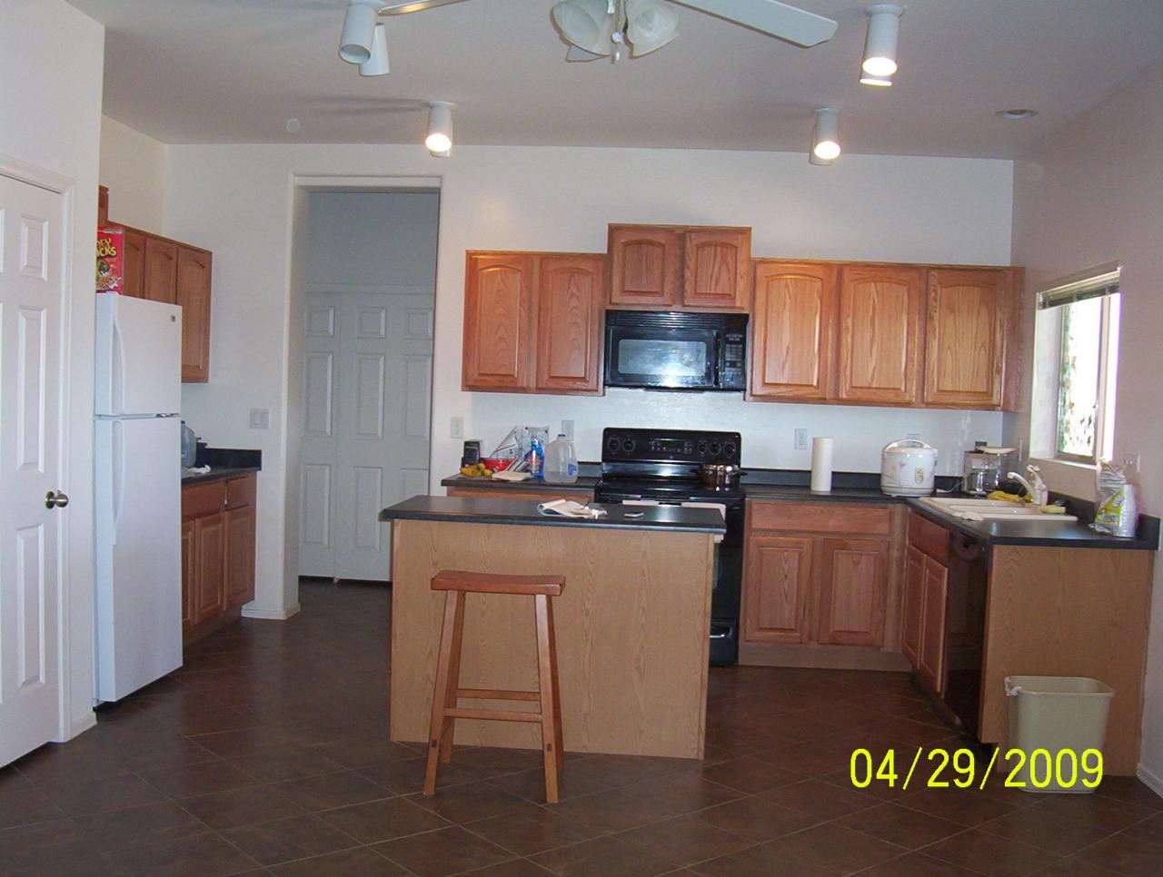 5404 West Apollo Road Laveen, AZ 85339 - Photo 8 of 25 Kitchen