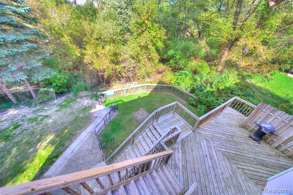29214 Dresden Street Farmington Hills, MI 48336 - Photo 12 of 49