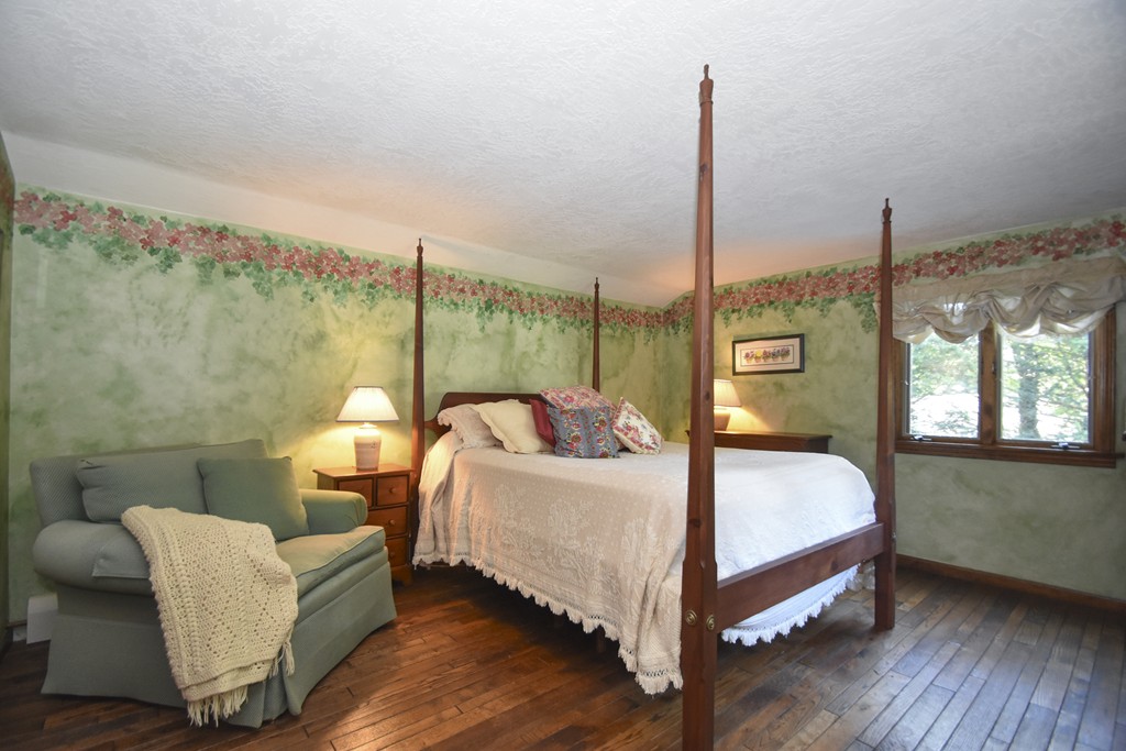 17 Mayfield Road Auburn, MA 01501 - Photo 15 of 25 Gallery Image 15