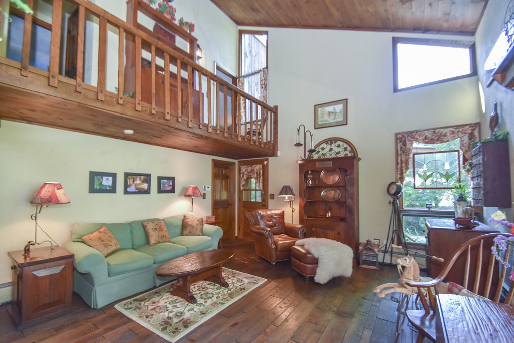 17 Mayfield Road Auburn, MA 01501 - Photo 2 of 25 Gallery Image 2