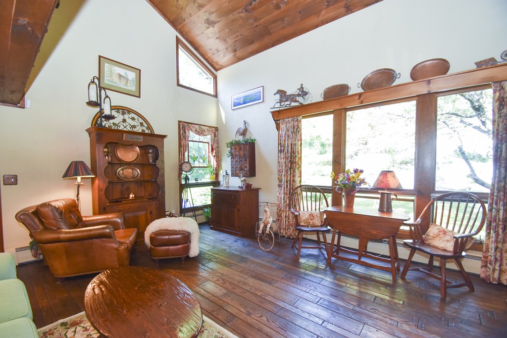 17 Mayfield Road Auburn, MA 01501 - Photo 3 of 25 Gallery Image 3