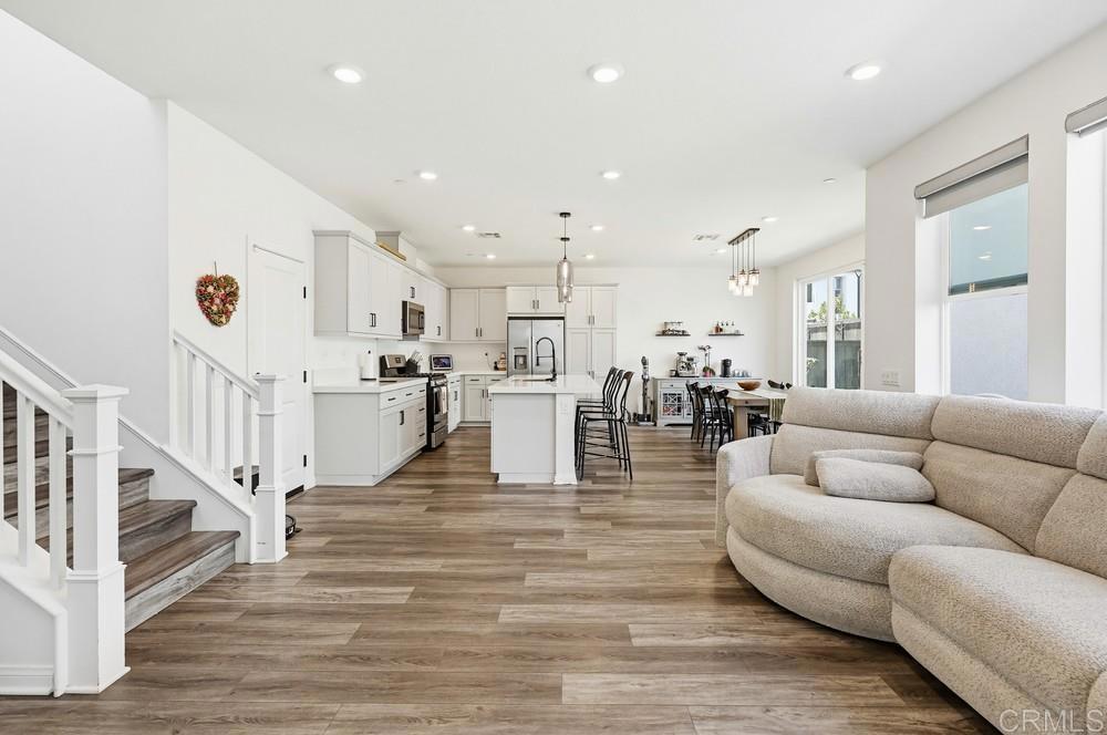 1664 Whitmore Loop Chula Vista, CA 91913 - Photo 5 of 62