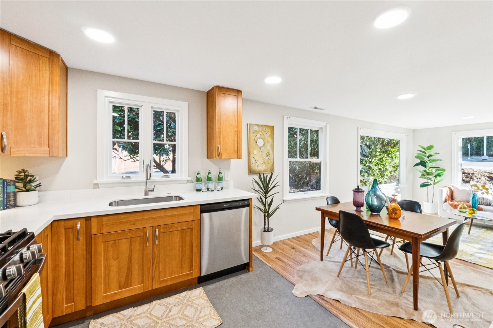 9059 3rd Avenue Northwest Seattle, WA 98117 - Photo 12 of 23