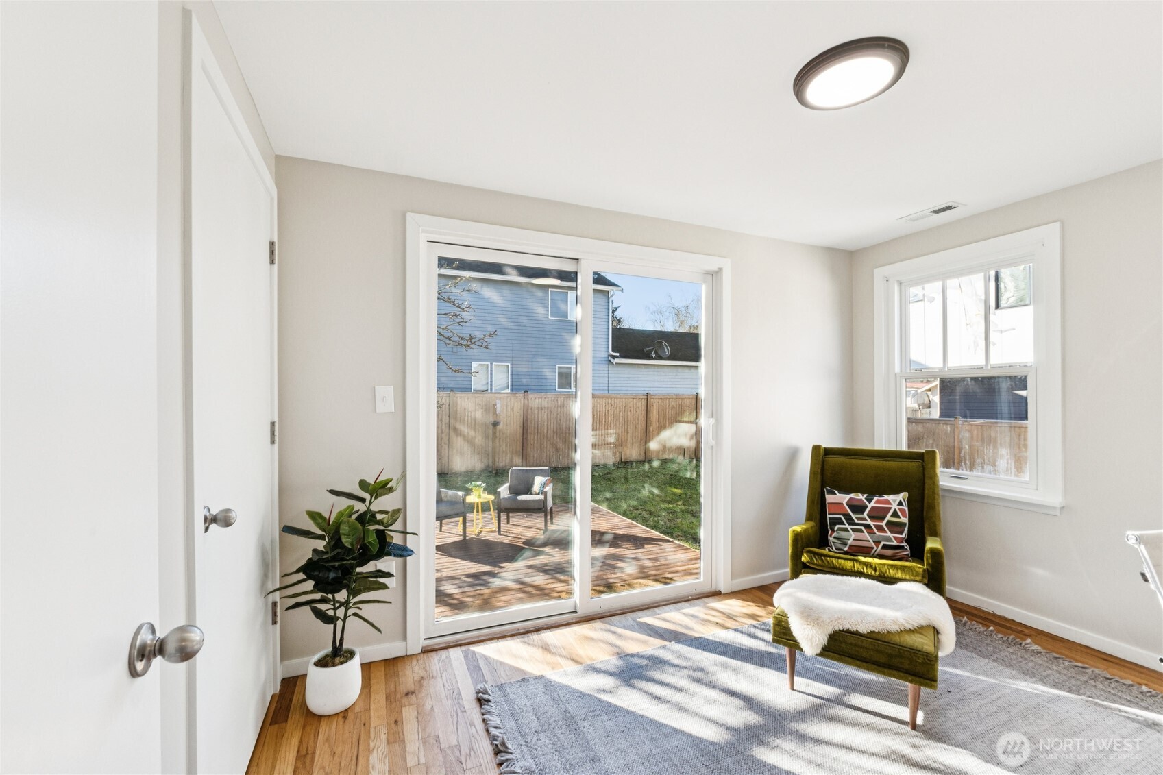 9059 3rd Avenue Northwest Seattle, WA 98117 - Photo 17 of 23