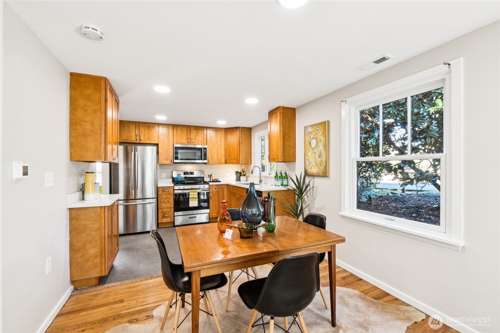 9059 3rd Avenue Northwest Seattle, WA 98117 - Photo 8 of 23