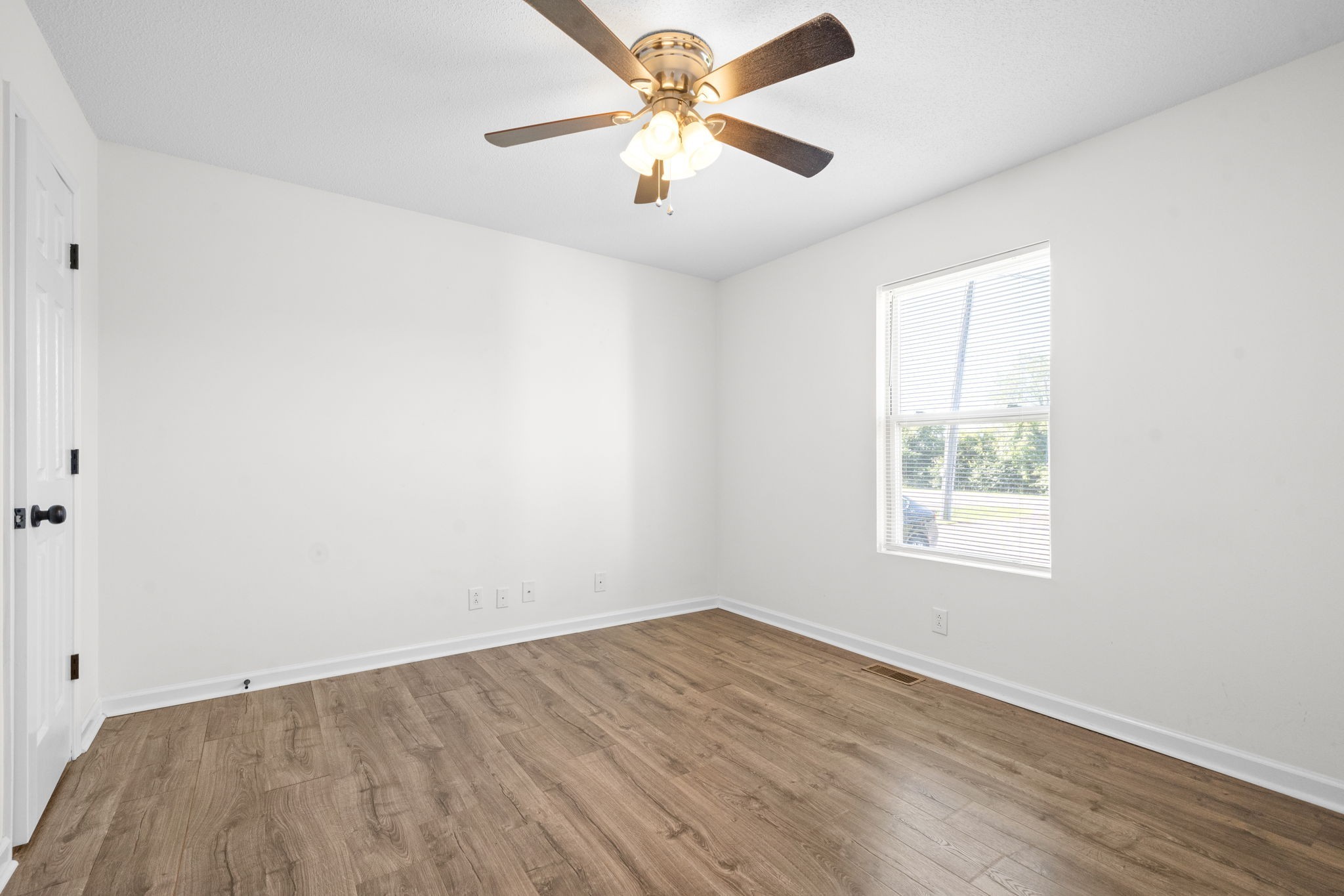 1047 McClardy Road Clarksville, TN 37042 - Photo 16 of 31