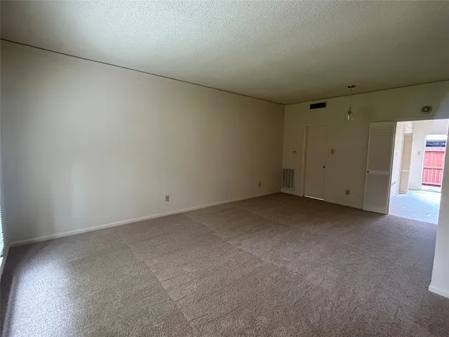 $149,900 | 850 Threadneedle Street, Unit 71, Houston, TX 77079