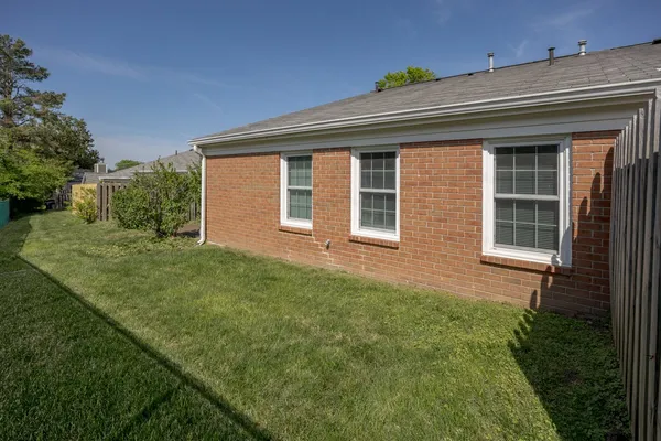 $365,000 | 816 Marquette Drive, Nashville, TN 37205