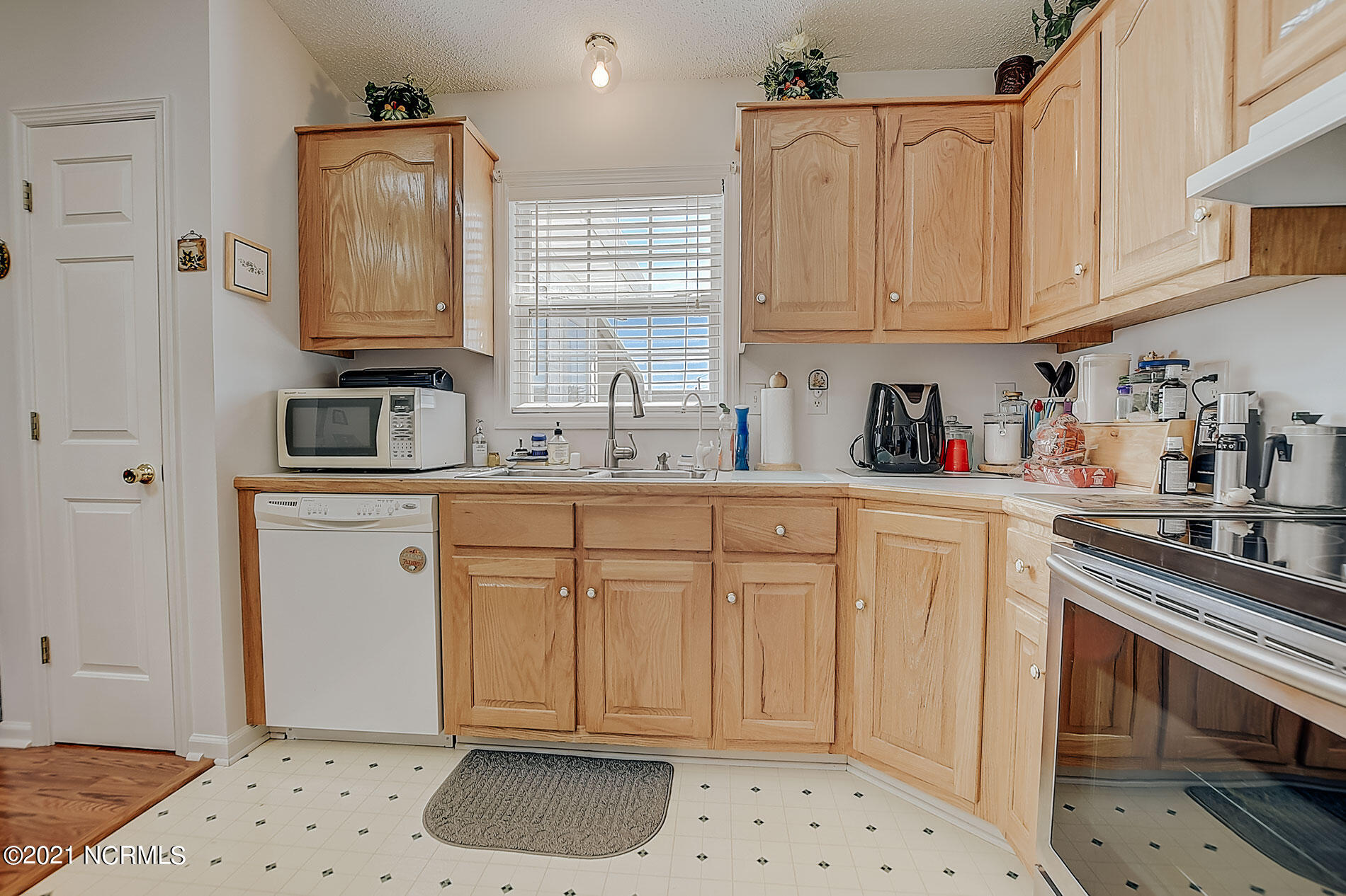 5344 Cox Road Northwest Ash, NC 28420 - Photo 12 of 23 19