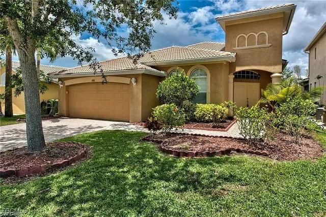 $590,000 | 8302 Laurel Lakes Way, Naples, FL 34119