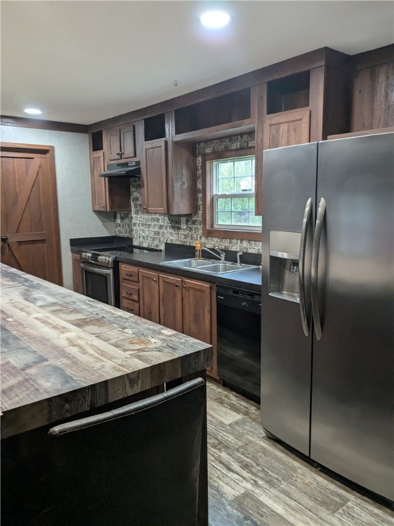 4011 Oxford Lane Blackshear, GA 31516 - Photo 3 of 15