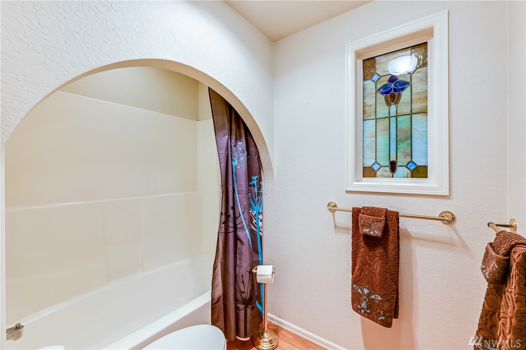 18811 Meridian Place West Bothell, WA 98012 - Photo 27 of 37