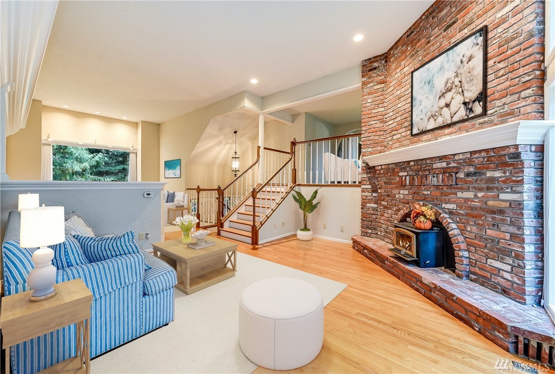 18811 Meridian Place West Bothell, WA 98012 - Photo 4 of 37