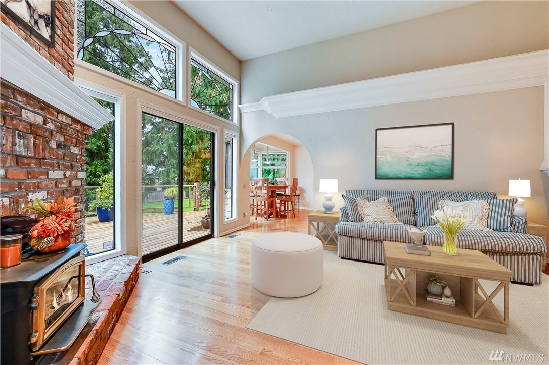 18811 Meridian Place West Bothell, WA 98012 - Photo 5 of 37
