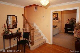542 Kentucky Drive Rochester, MI 48307 - Photo 18 of 22 FOYER