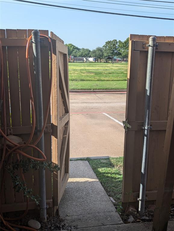 1805 West Spring Creek Parkway, Unit GG2 Plano, TX 75023 - Photo 30 of 32