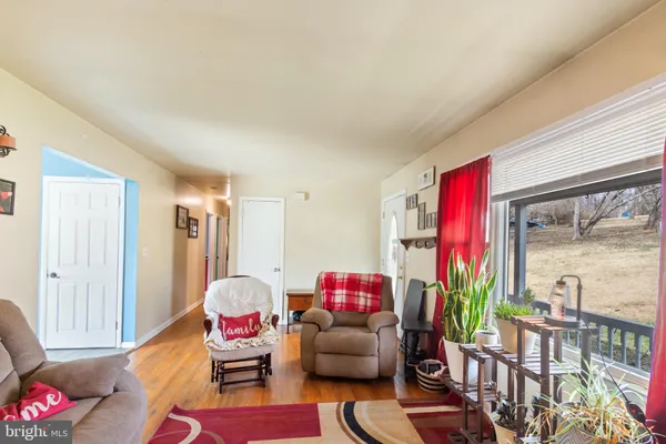 $400,000 | 3000 Breezewood Lane, Hampstead, MD 21074