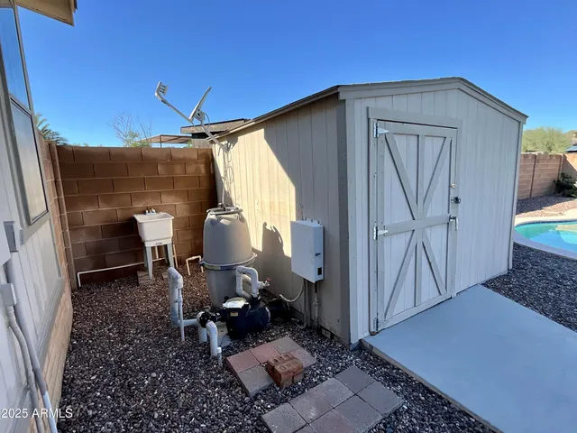 a backyard of a house with trees