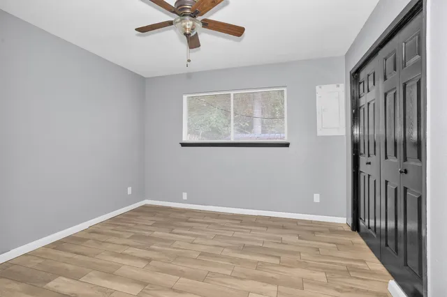 $1,300 | 1035 Lovett Street, Unit 1035, Tomball, TX 77375