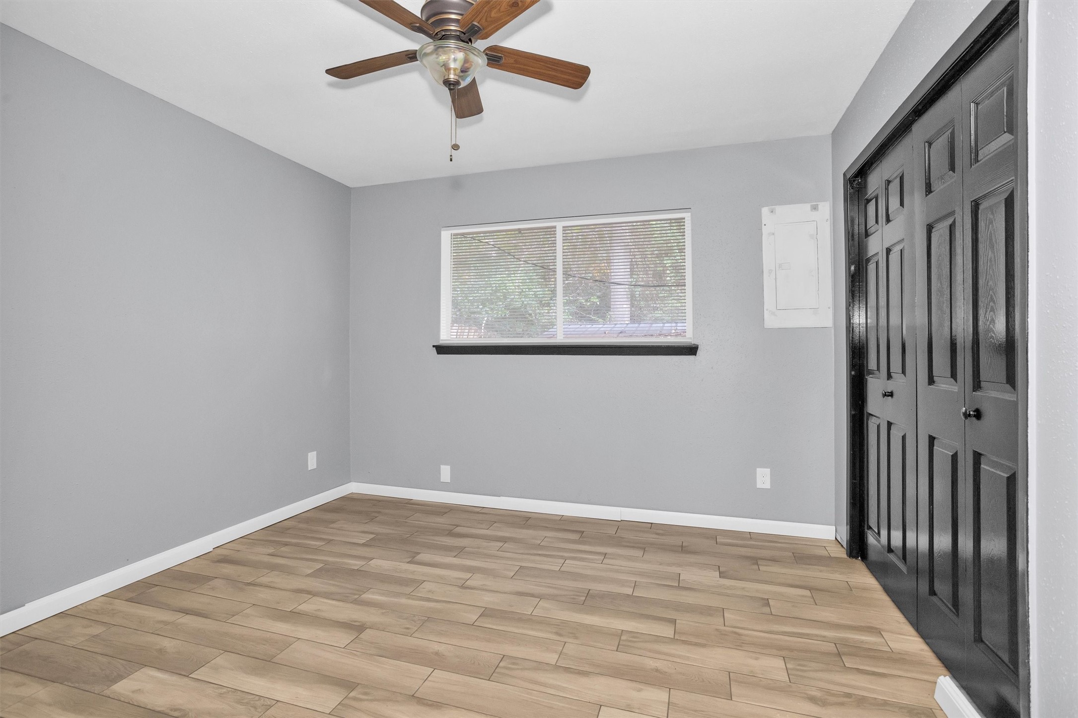 1035 Lovett Street, Unit 1035 Tomball, TX 77375 - Photo 12 of 14