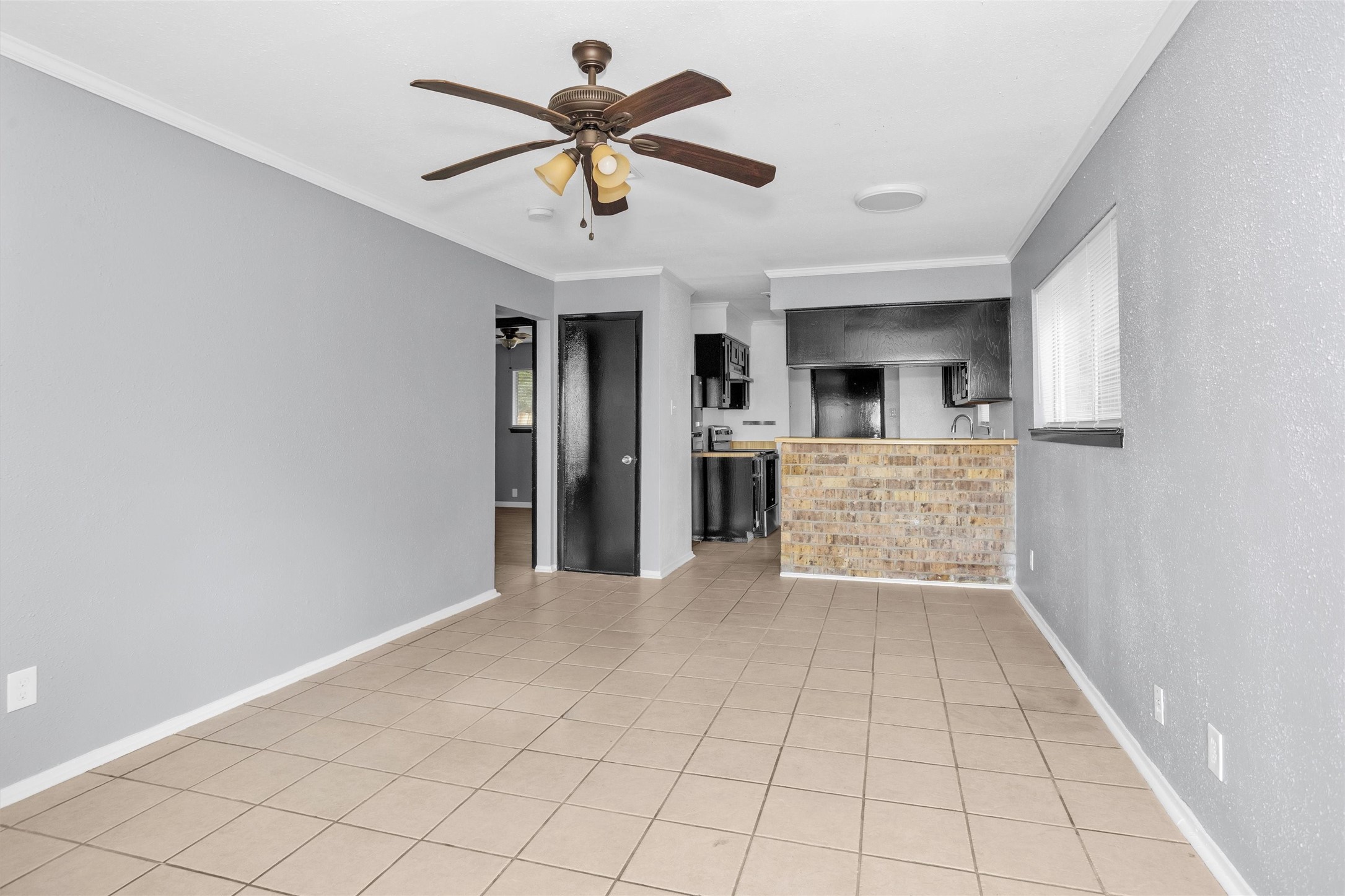 1035 Lovett Street, Unit 1035 Tomball, TX 77375 - Photo 2 of 14