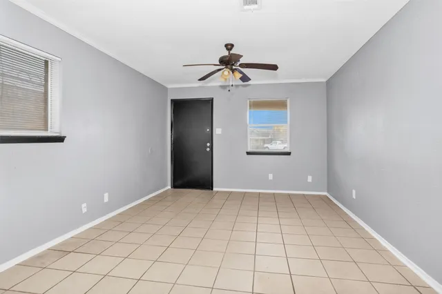 $1,300 | 1035 Lovett Street, Unit 1035, Tomball, TX 77375