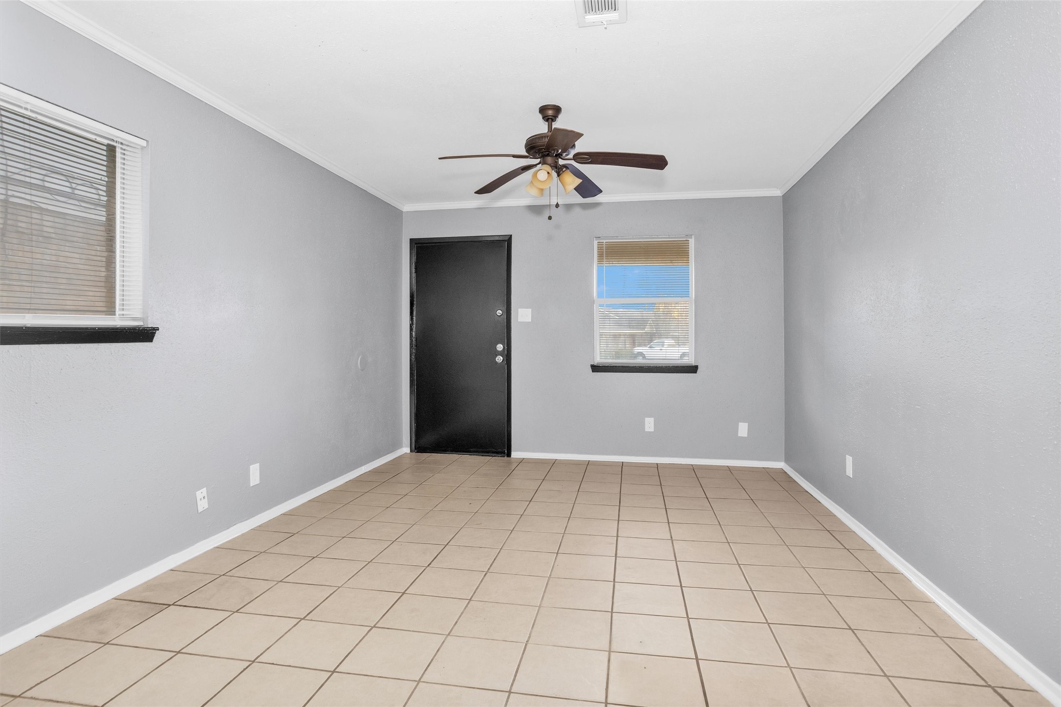 1035 Lovett Street, Unit 1035 Tomball, TX 77375 - Photo 3 of 14