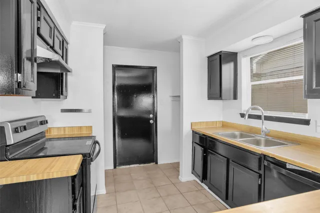 $1,300 | 1035 Lovett Street, Unit 1035, Tomball, TX 77375