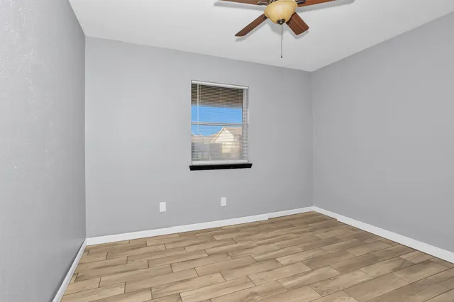 $1,300 | 1035 Lovett Street, Unit 1035, Tomball, TX 77375