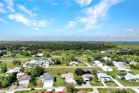 $619,900 | 6910 Circle Drive, Fort Myers, FL 33905