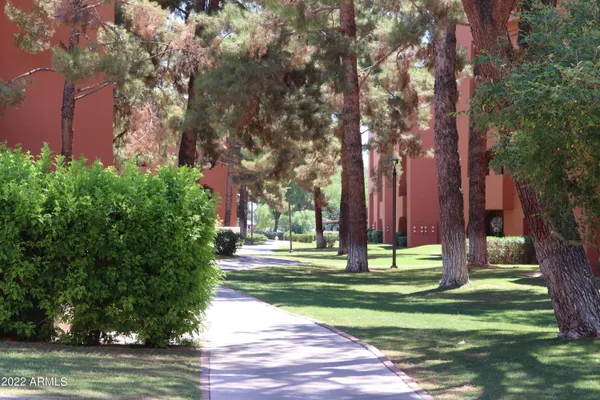 $230,000 | 12222 North Paradise Village Parkway West, Unit 220, Phoenix, AZ 85032