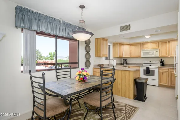 $230,000 | 12222 North Paradise Village Parkway West, Unit 220, Phoenix, AZ 85032