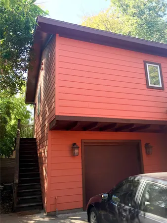 $1,800 | 915 East 39th Street, Unit B, Austin, TX 78751