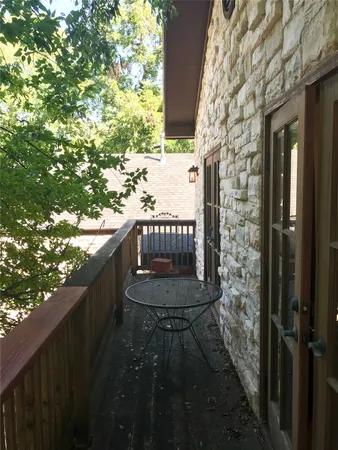 $1,800 | 915 East 39th Street, Unit B, Austin, TX 78751