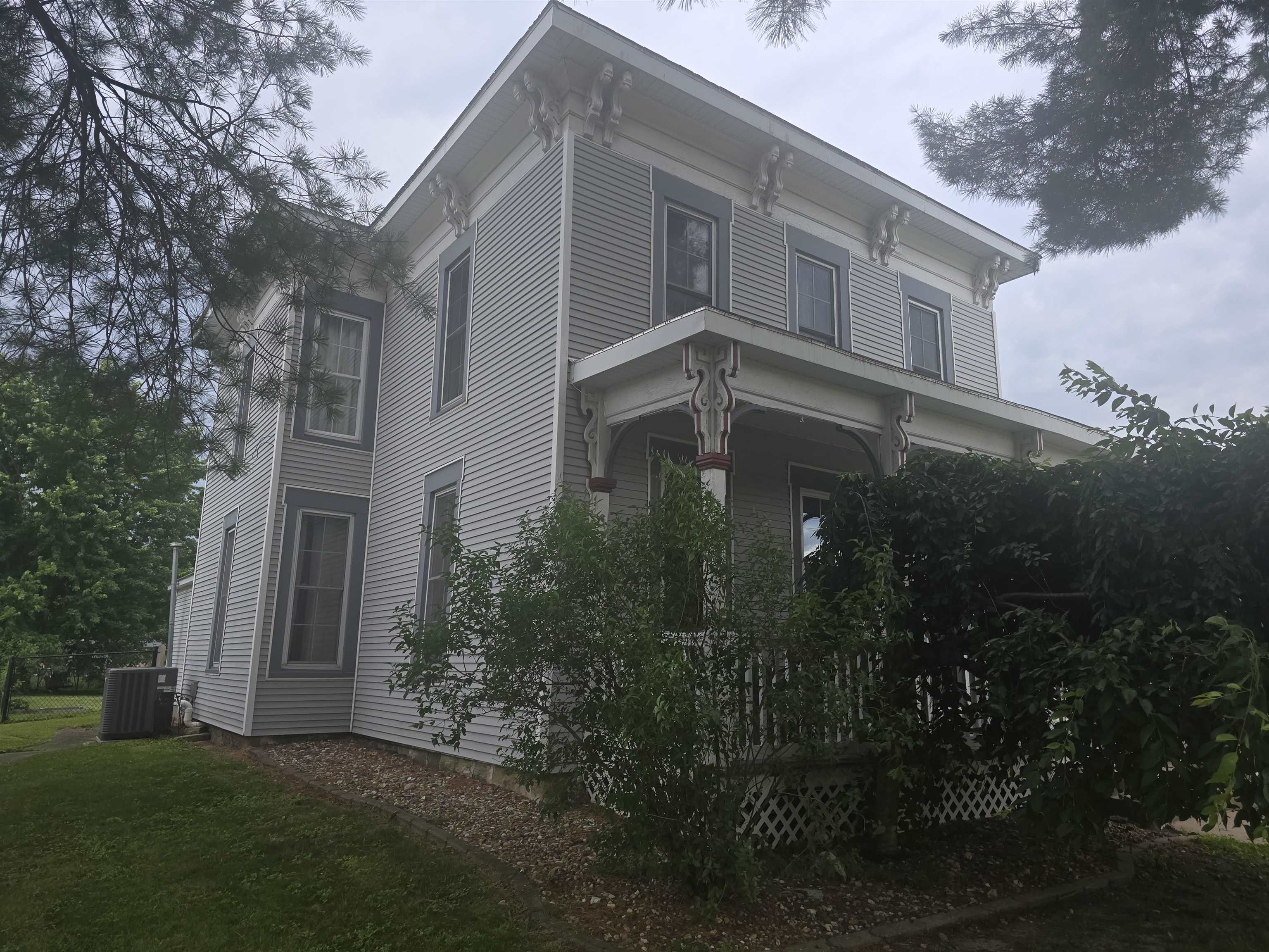 729 Locust Street Carthage, IL 62321 - Photo 28 of 32