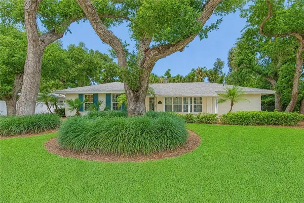 $4,500 | 525 Iris Lane, Vero Beach, FL 32963