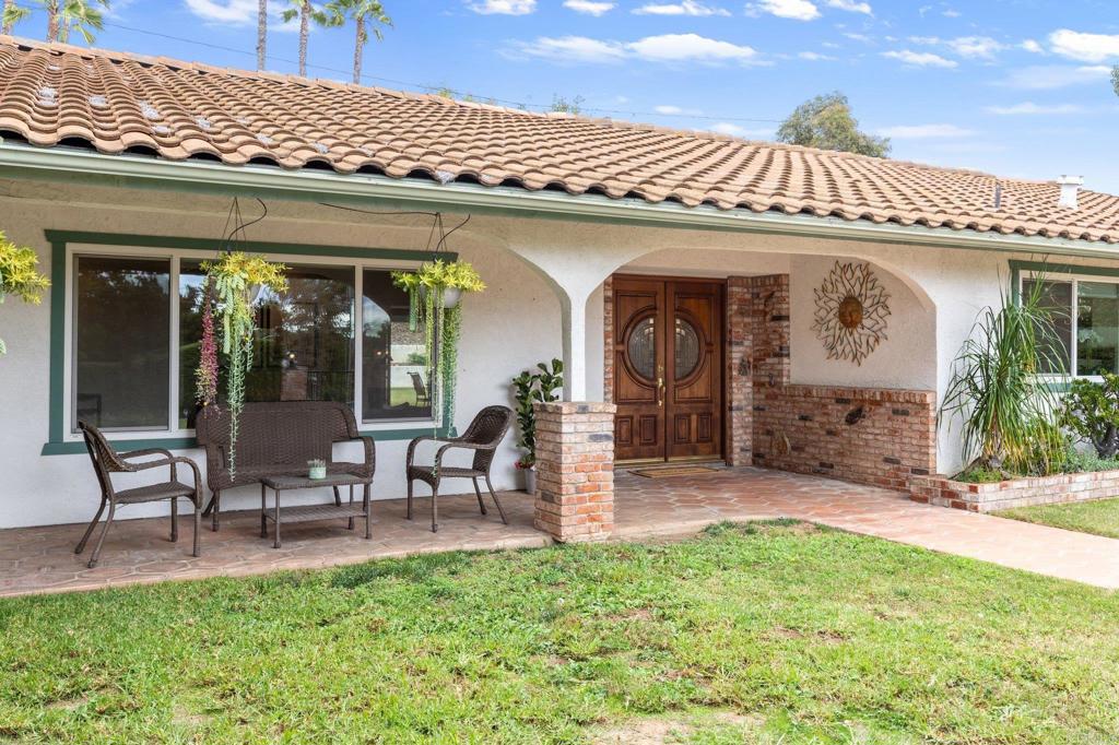 1317 Rincon Road Escondido, CA 92025 - Photo 5 of 42