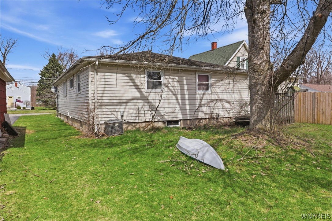 361 Rumbold Avenue North Tonawanda, NY 14120 - Photo 22 of 34