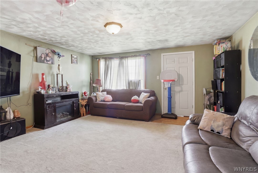 361 Rumbold Avenue North Tonawanda, NY 14120 - Photo 5 of 34