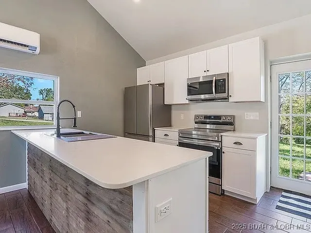 $165,000 | 122 Poplar Street, Camdenton, MO 65020