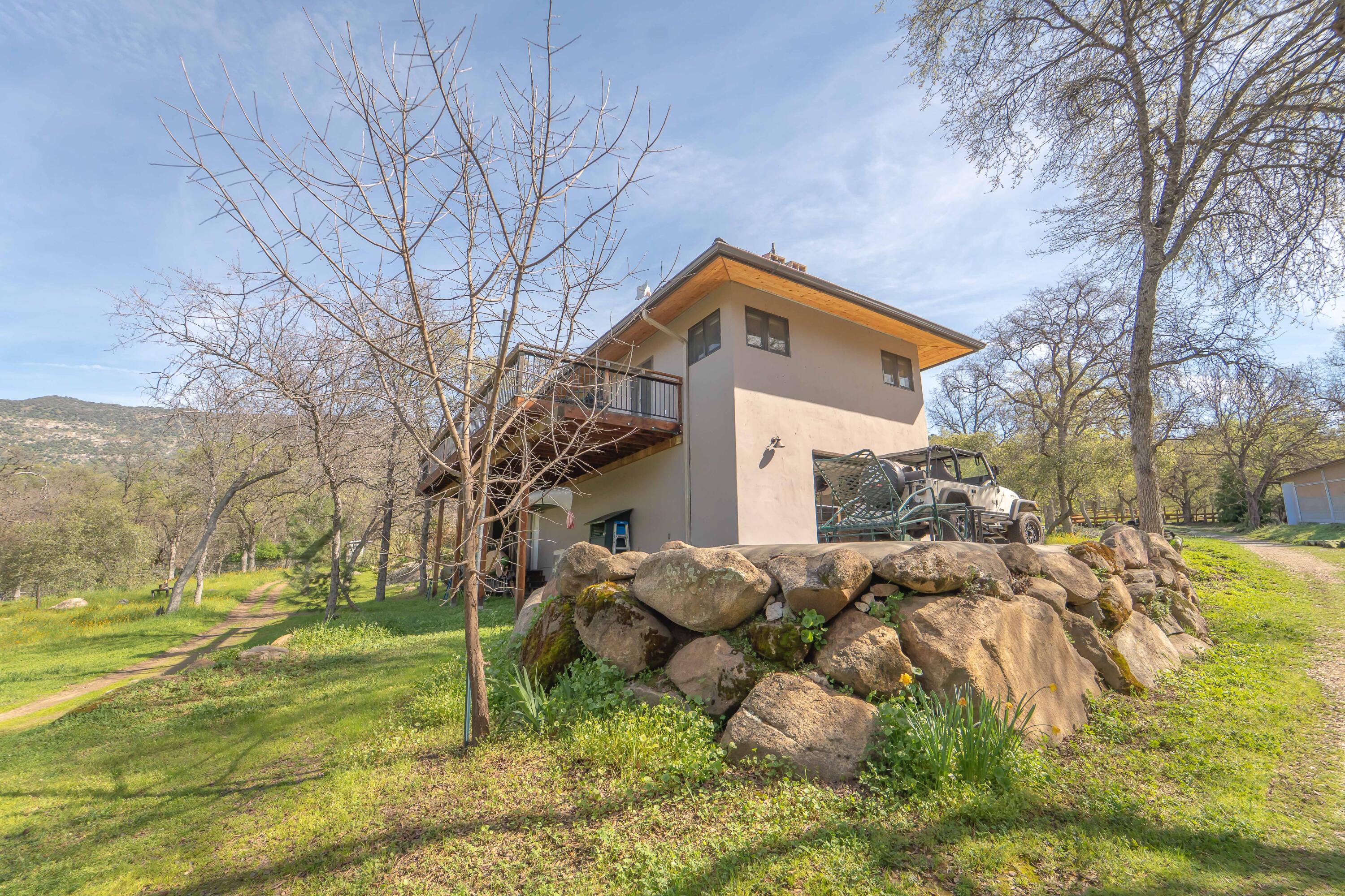 44294 Sequoia Oaks Drive Three Rivers, CA 93271 - Photo 84 of 118 -