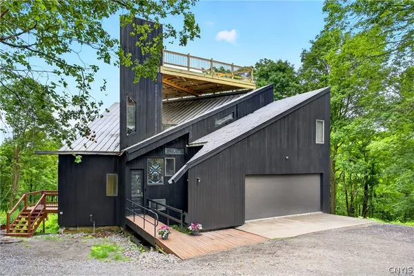 $849,000 | 1700 Sky High Road, LaFayette, NY 13084