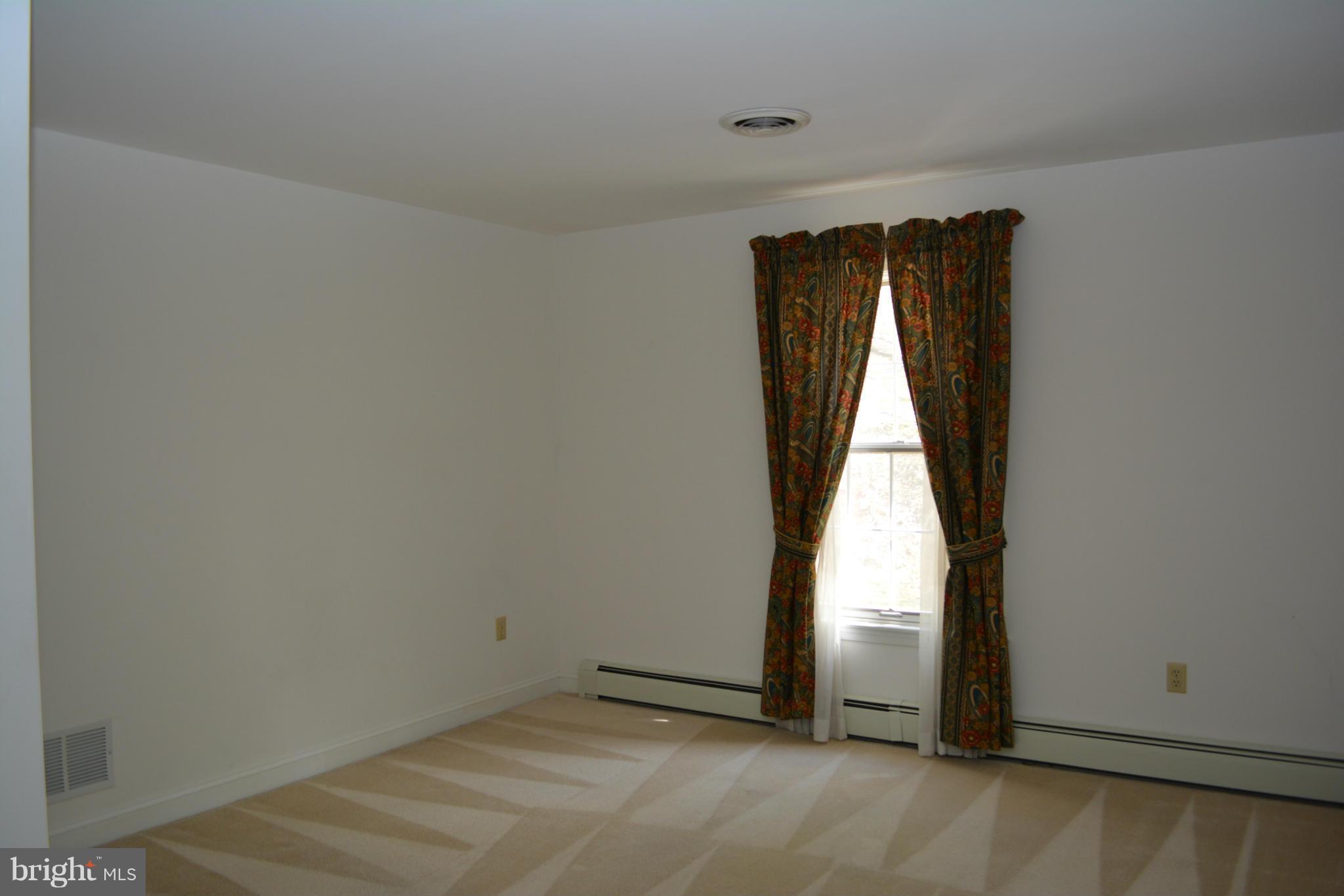 135 Gloucester Road Front Royal, VA 22630 - Photo 20 of 30 Bedroom