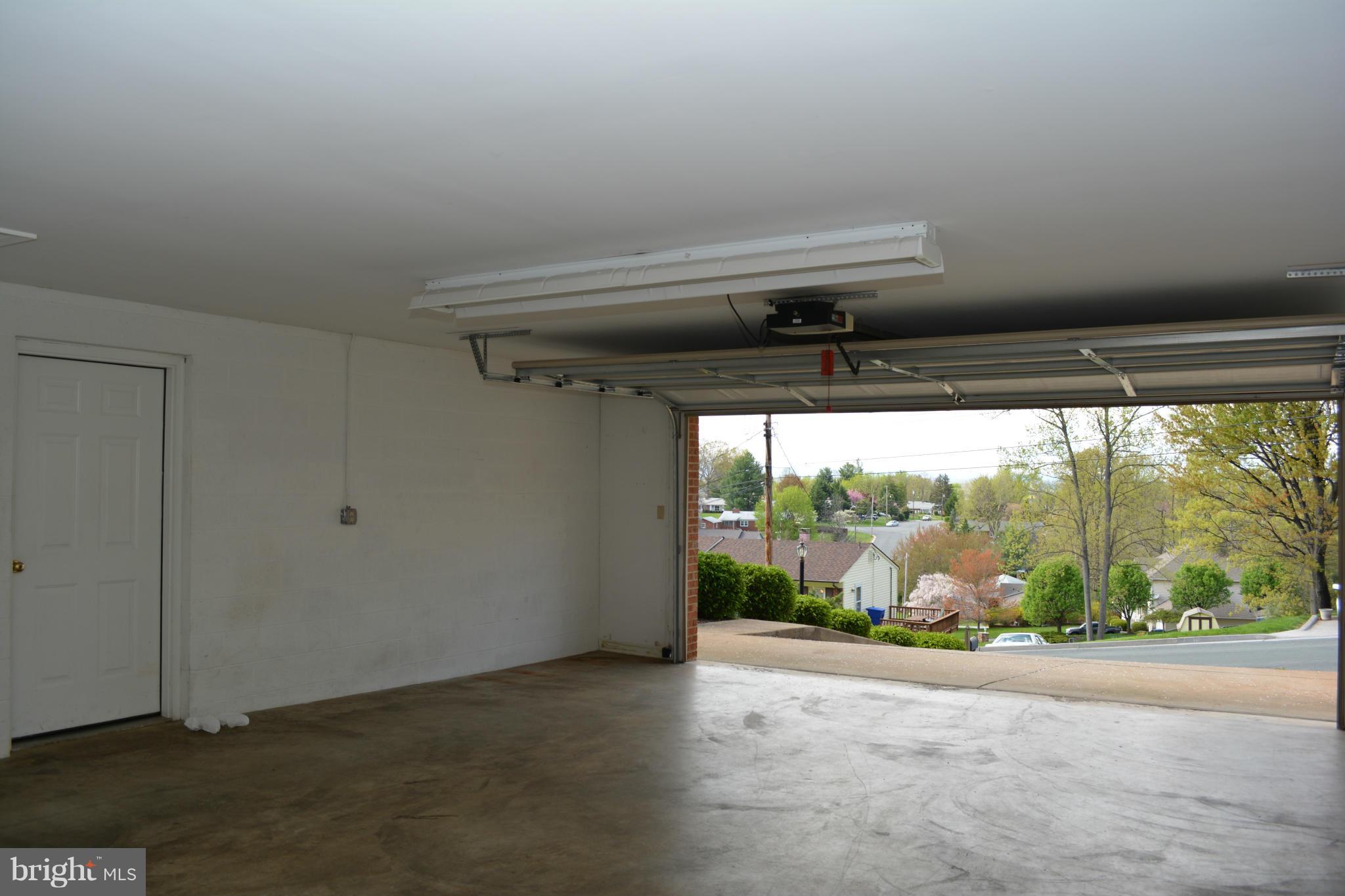 135 Gloucester Road Front Royal, VA 22630 - Photo 23 of 30 Garage