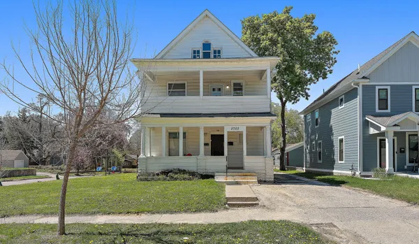 $1,450 | 2703 North Humboldt Avenue, Minneapolis, MN 55411