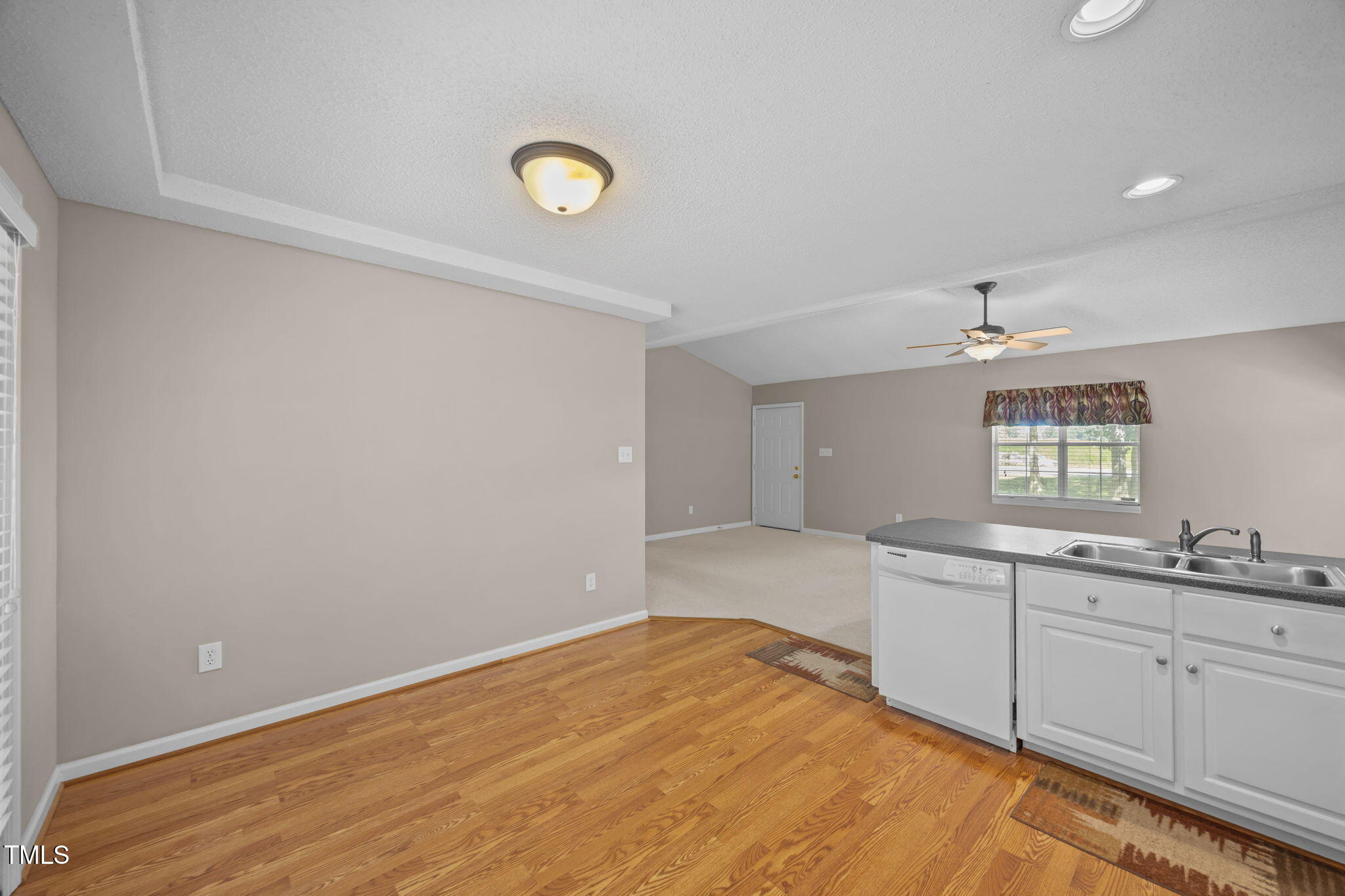 2819 John Lewis Road Burlington, NC 27217 - Photo 10 of 40 Dining area.