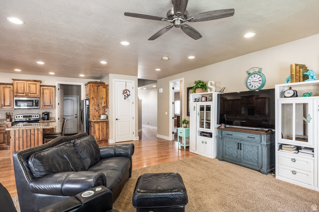 258 Red Leaf Drive Draper, UT 84020 - Photo 14 of 53